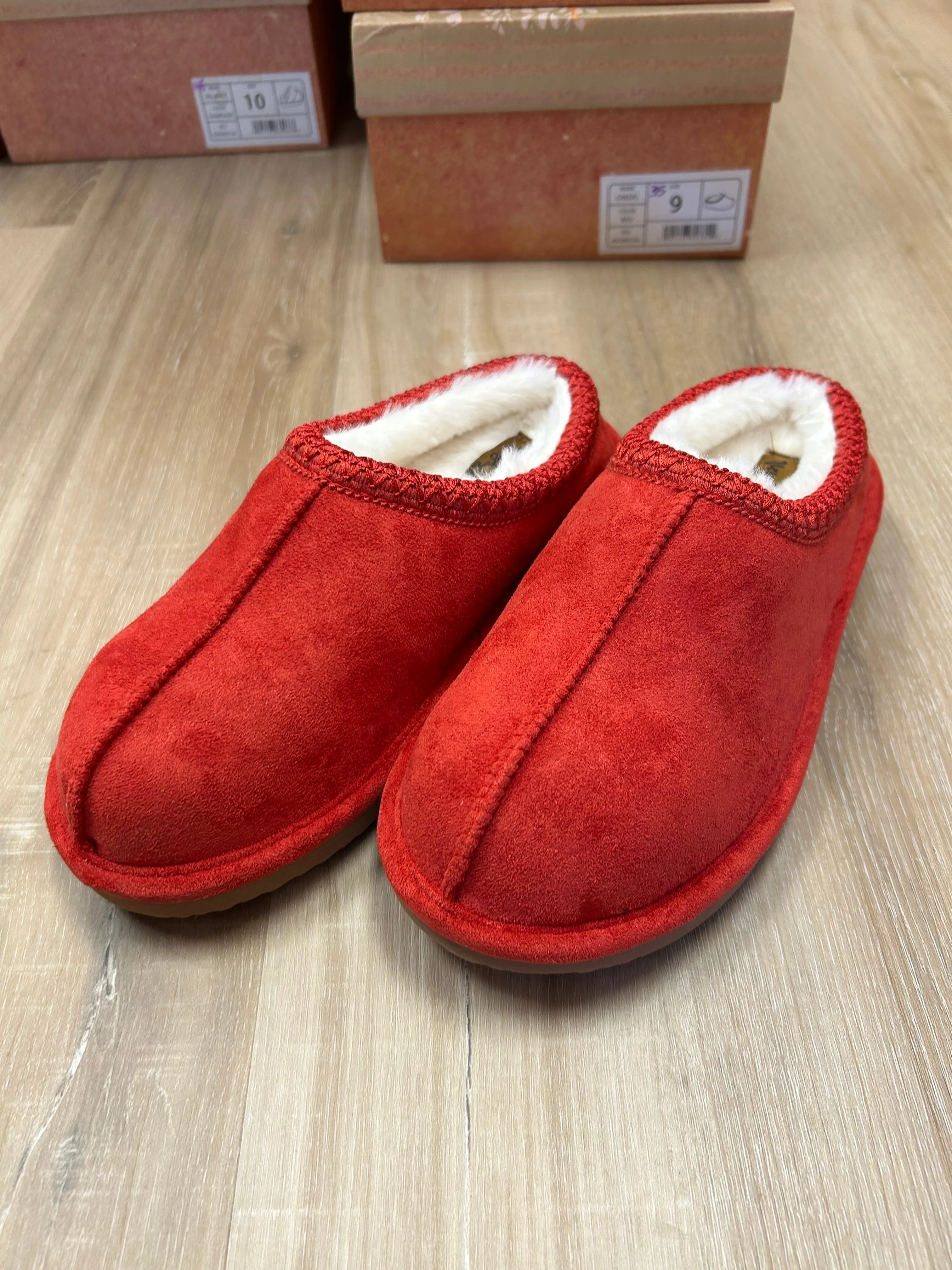 CHEERS SLIPPERS