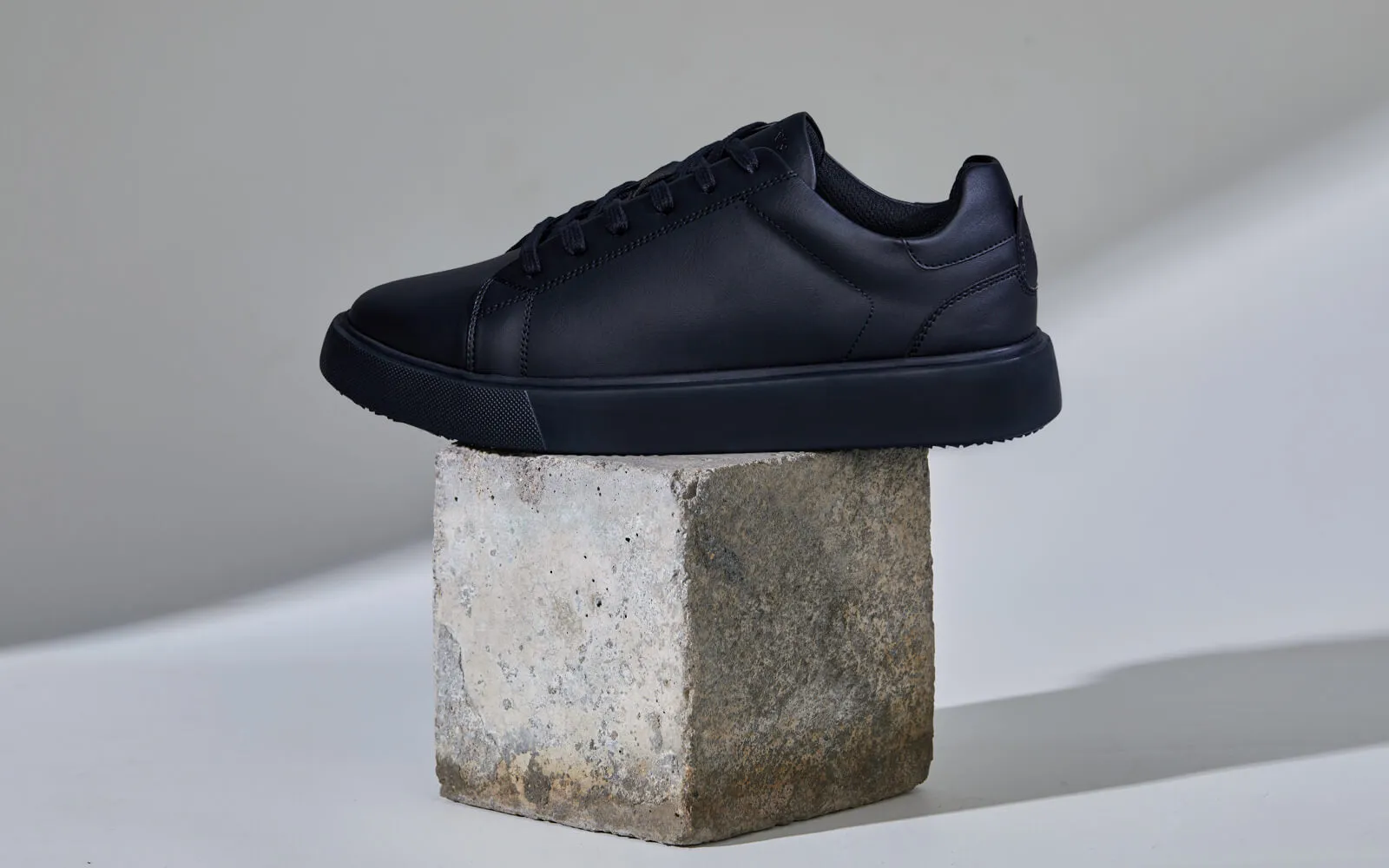 Classic Solids : Black
