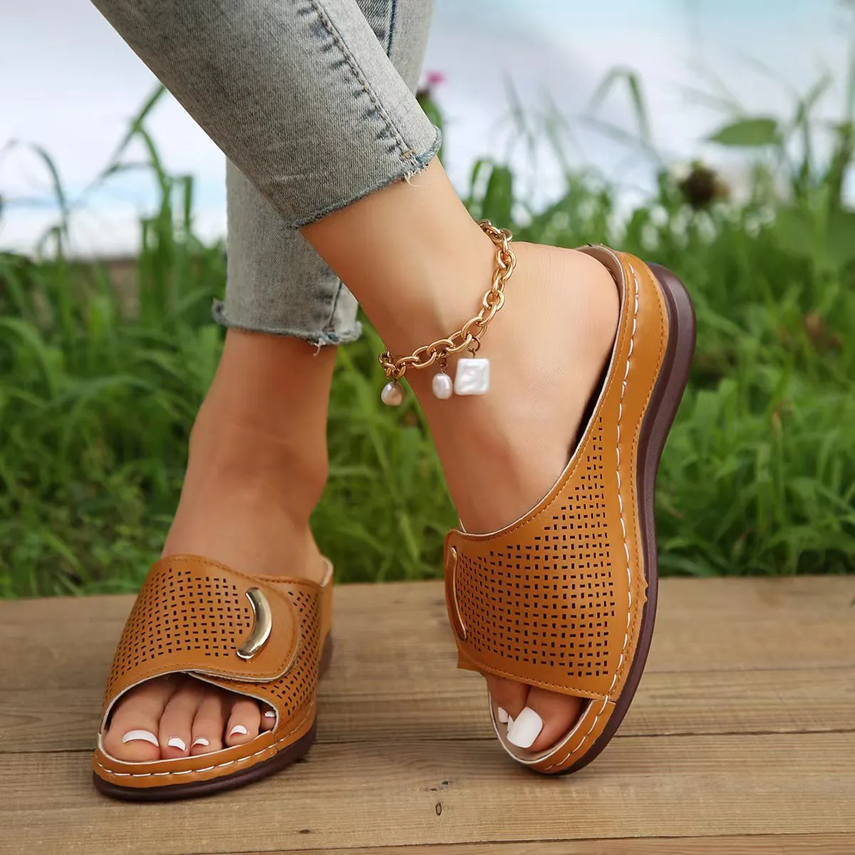 Orthopaedic beach sandals