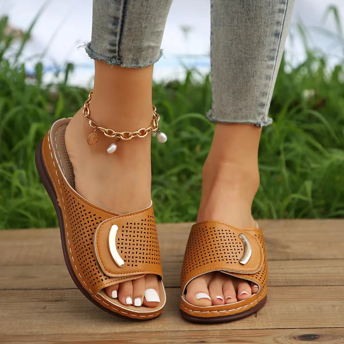Orthopaedic beach sandals