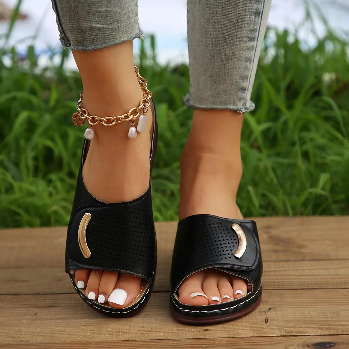 Orthopaedic beach sandals