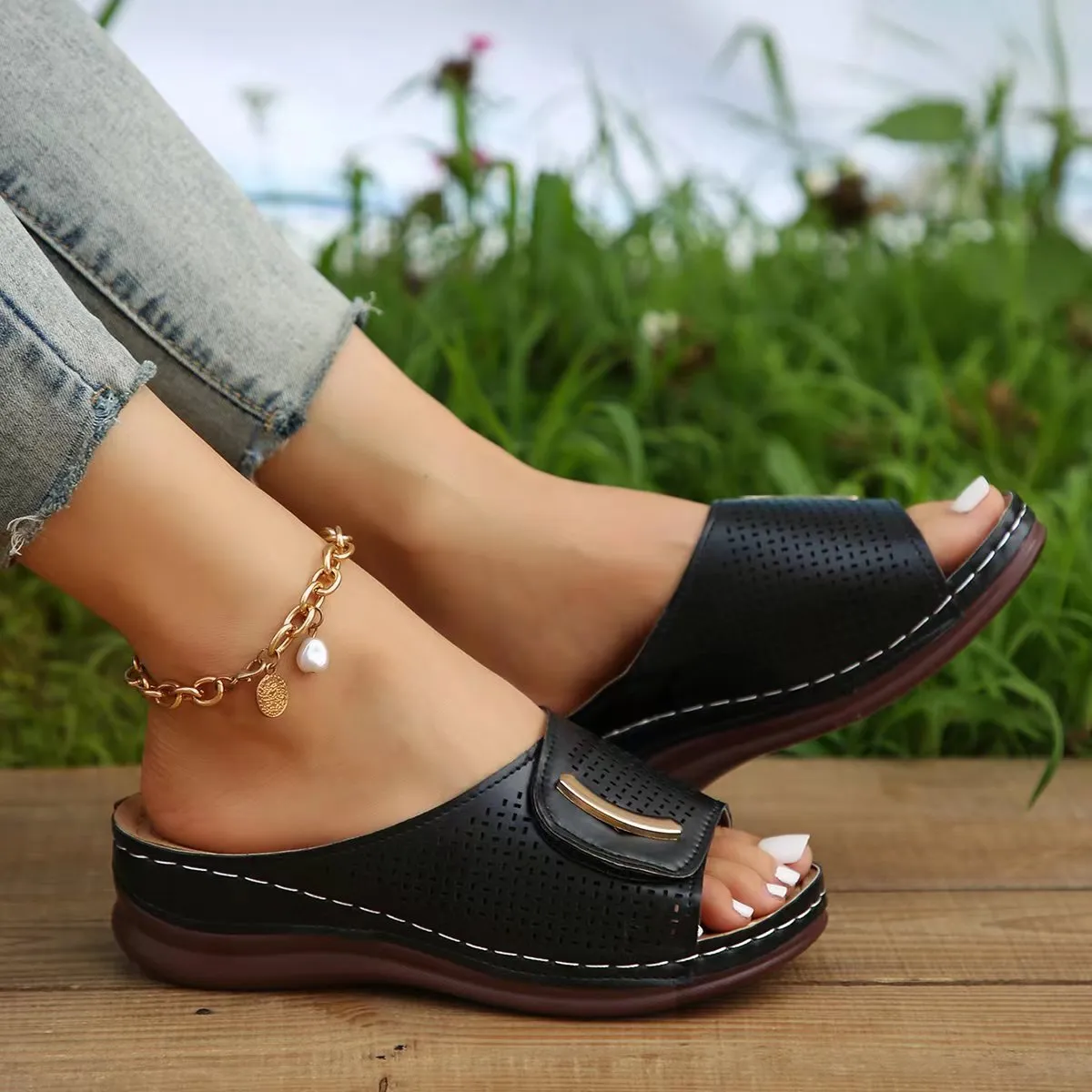 Orthopaedic beach sandals
