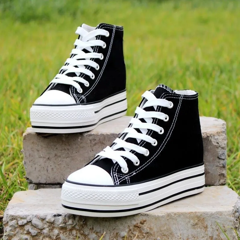 SIMPLEXEVER Skate Shoes