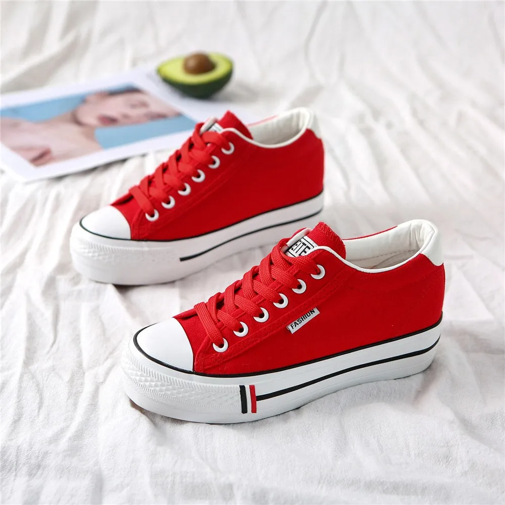 SIMPLEXEVER Skate Shoes