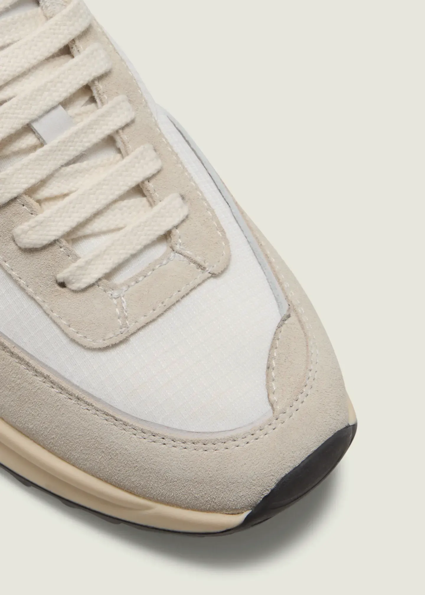 Track Classic - White